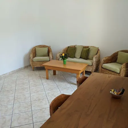 Hotel de apartamente Tondoris Sidárion
