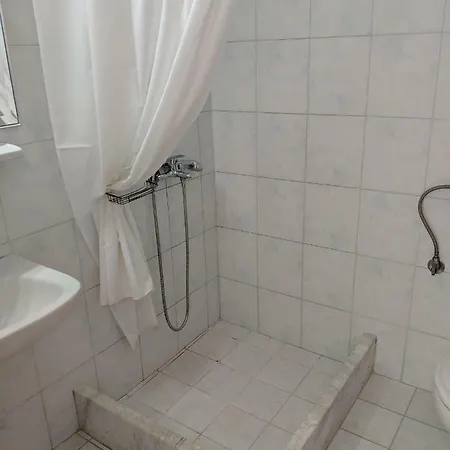 Hotel de apartamente Tondoris 2*